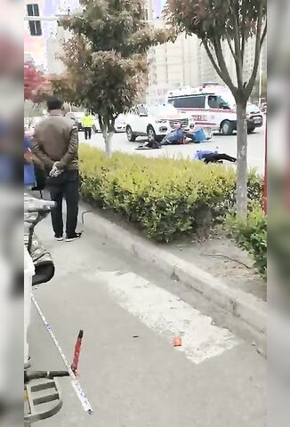 Ambulance Arrives And breaks An Injured Mans Leg