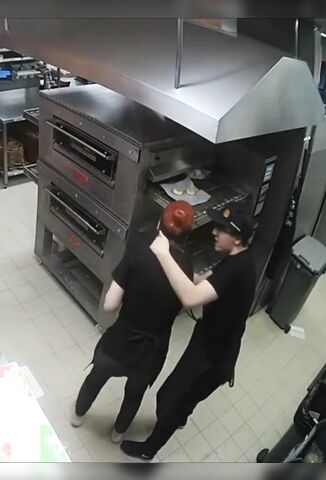 Fast Food Worker Beats His Female Counterpart