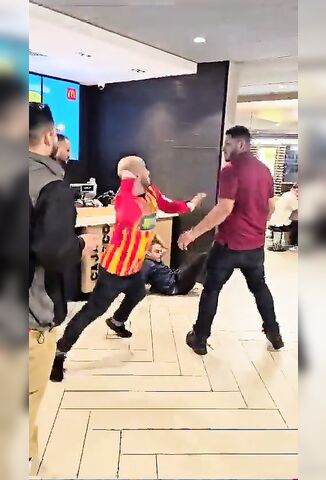 McDonalds Lunchtime Fight Show