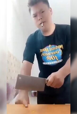 Man Chops His Finger Off With A Meat Cleaver For Internet Clout