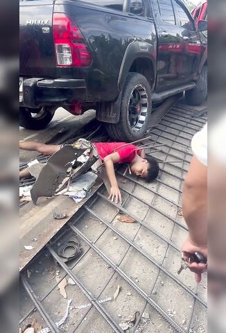 Young Man Pierced With Rebar After Traffic Collision