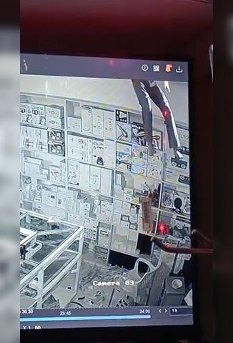 Man Breaking Into Electronics Store Falls From The Ceiling And Dies