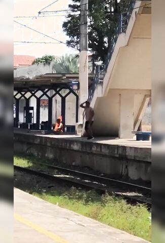 Ex Husband Sets His Ex Wife On Fire At The Train Station