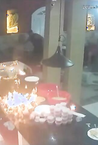 Bar Staff Pouring A Drink Sets Fire To Himself And The Others When It Explodes