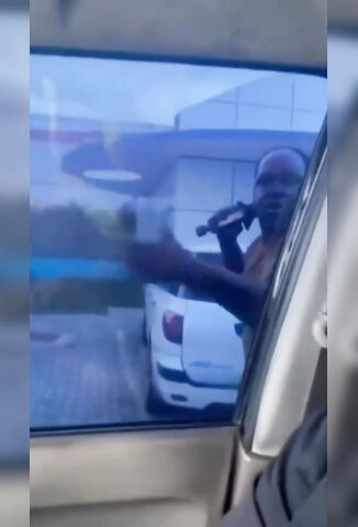 Road Rage Psycho Smashes Window And Brings A Knife To The Party