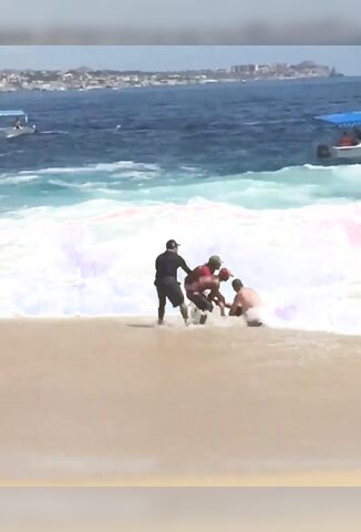 Dumb Tourists Ignore Warnings And Nearly Drown When Caught In Rip Tide