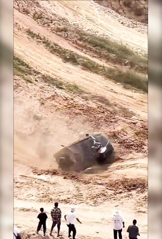 Sand Dunes Show-Off Ejected To Another World