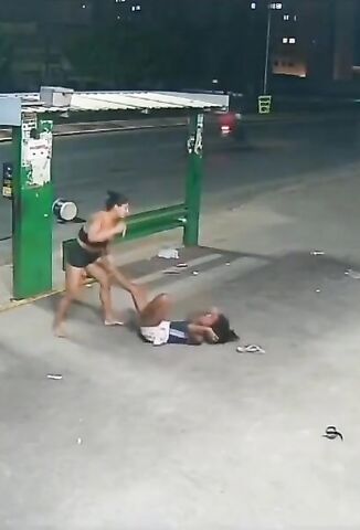 Woman Stabbed In The Head And Face Multiple Times At A Bus Stop In Brazil