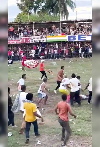 Moron Lasts Less Than A Second Taking On A Bull