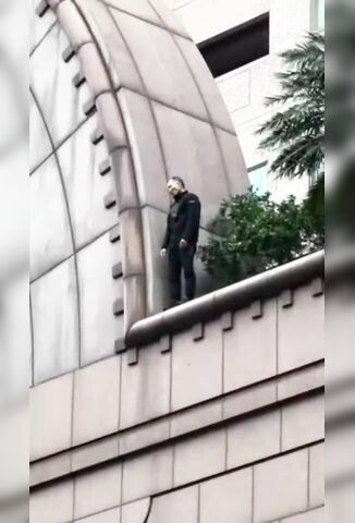 Man Jumps To His Death From His Apartment Block Due To Construction Dust Ruining His Life