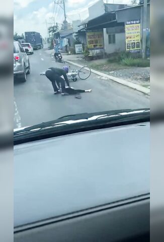 Cyclist With No Road Sense Gets Picked Up Floppy With All Her Bones Shattered