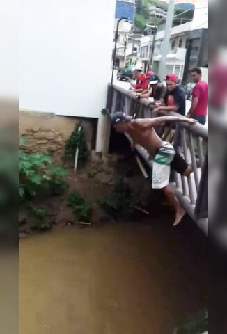 Idiot Forgets To Check How Deep The Water Is - Nobody Seems To Care