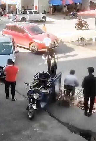 Cars Have The Right Of Way In China No Matter What