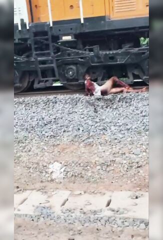 Highschool Student Disfigured After Impacting A Train In Muara Enim