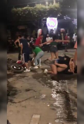 Man Beats Three Women Two With Head Kicks And Leaves Them Out Cold