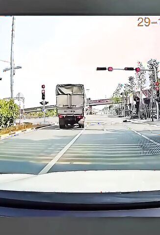 Speeding Scooter Rider Faceplants The Back Of A Truck