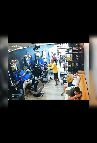 Barbershop Customer Refuses To Hand Over His Money So Hands Over His Life Instead