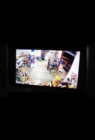 Convenience Store CCTV Captures Point Blank Execution Outside