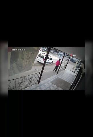 Lunatic Punches Random Girl Straight In The Face While Walking Down The Street