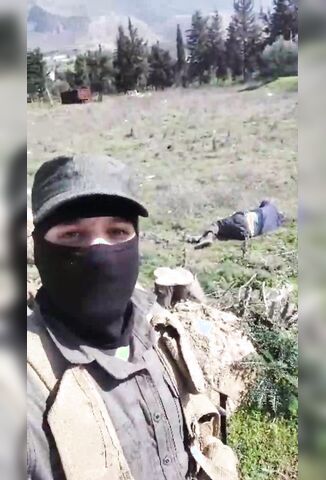 More Selfies From Murdering Syrian Soldiers Of Alawite Civilians