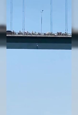 Sad Man Jumped From Martyrs Bridge Istanbul Today