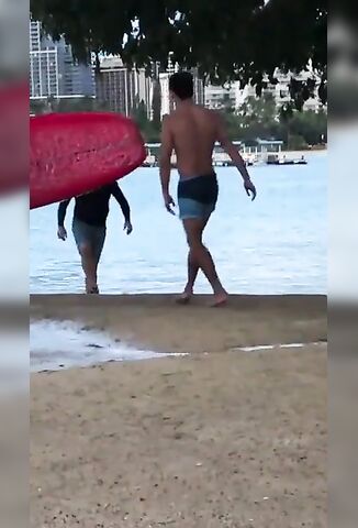 Boomer Challenges A Surfer To A Fight