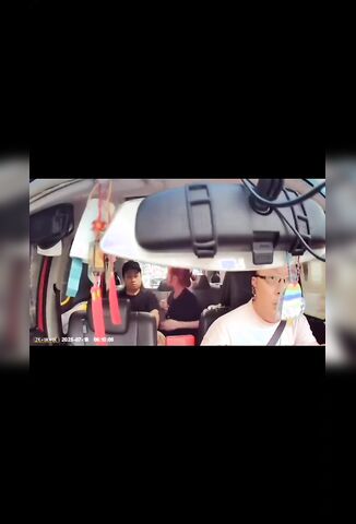 Equal Lefts And Rights Alive And Well In Chinese Taxi