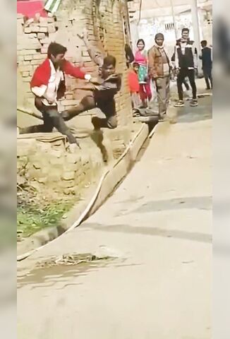 Stick Versus Rock Ends Well For One Participant