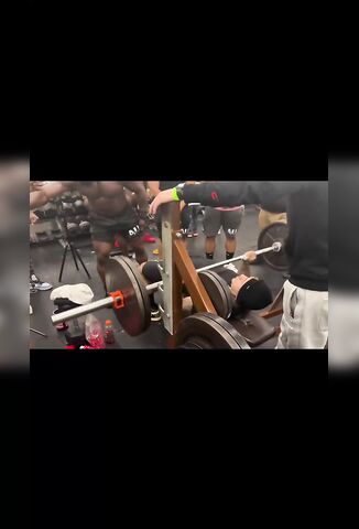 Bench Pressing With Your Neck