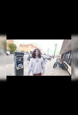 Asshole Twitch Streamer Attacks Random Guy With Spray And A Kick For Dollars