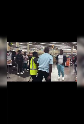 Knife Pulled During Argument In Grocery Store He Never Even Felt It Land