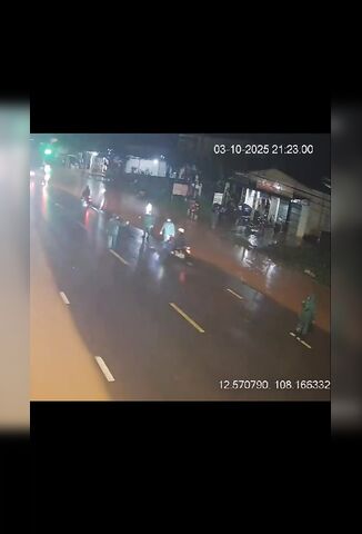 Wear Something Lighter If You Want To Stop Traffic