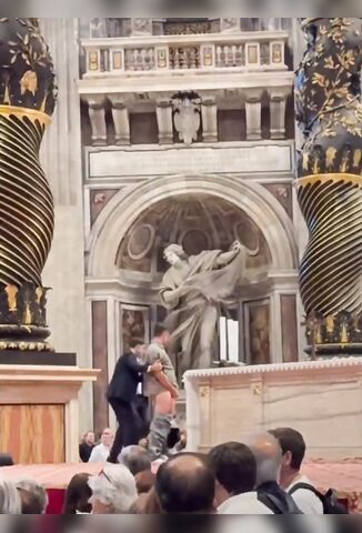 Man Takes A Piss At The Altar Of St Peters Basilica In Vatican City