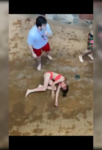 Ohio Water Park Turns Violent When Someone Tries to Cut the Line