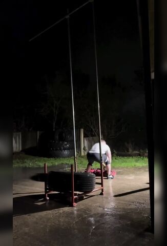 Strongman Takes 35kg Bag To The Face Training Keg Toss