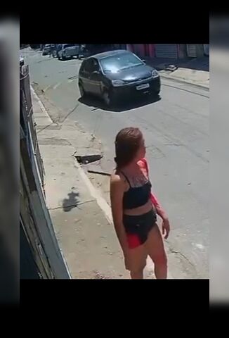 Can You Imagine Seeing This Girl When Driving Down The Street