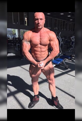 MMA Fighter Kills Bodybuilding Champion in Street Fight Caught on CCTV