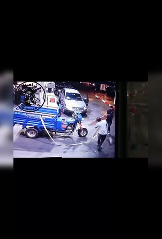 2 x 4 Versus A Ratchet Strap Only One Winner