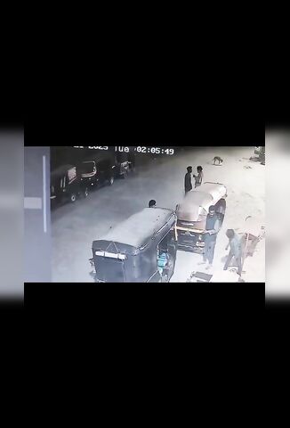 Man Pulls Huge Knife A Stabs Another During Argument In India