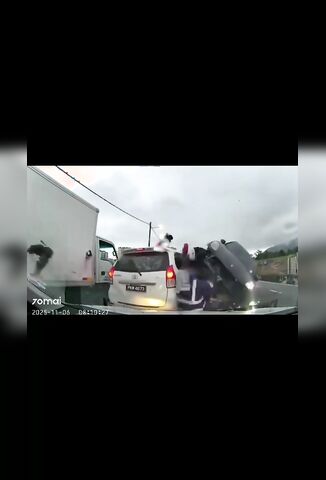 Overtaking Biker Has A Very Lucky Escape