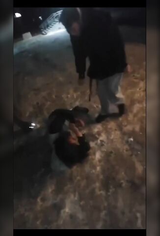 Girl Pulled A Knife Gets Disarmed And Beaten In The Snow
