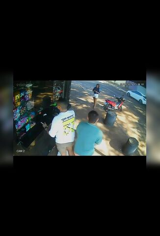 Scorned Ex Husbands Shoots His Ex Wife Outside Convenience Stand