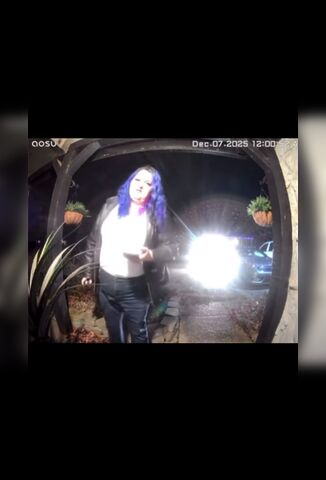 Big Fat Door Dash Delivery Girl Pepper Sprays Unsuspecting Diners Dinner