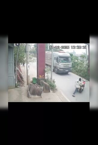 Crazy Man Tries To Push A Military Officer Under An Oncoming Truck