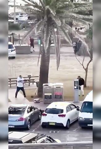 Real Life Hero Tackles Gunman During Bondi Beach Shooting And Disarms Him