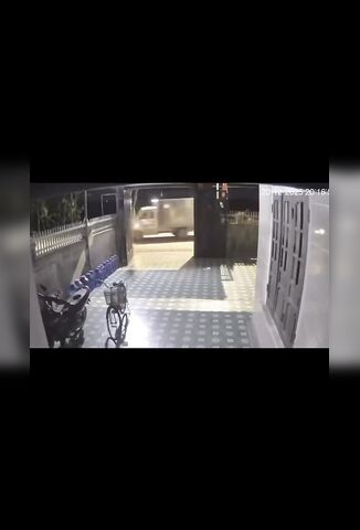 Two Bikers Hit A Delivery Truck Head On