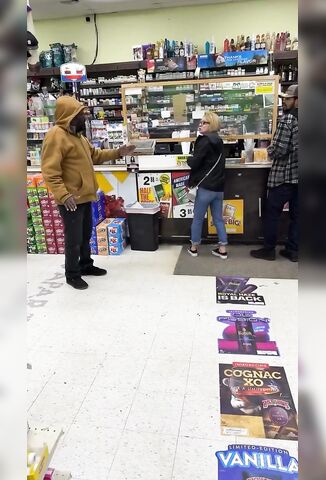 White Girl Gets Her Neck Rung For Calling Them Niggas