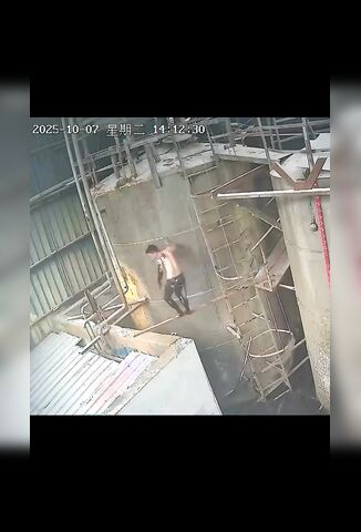 Worker Falls Into Leaking Sulfuric Acid It Eats Away His Clothes And He Later Dies