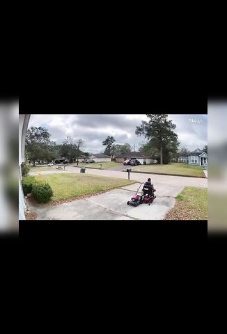 Disabled Dude Stealing A Lawnmower Gets Busted On Ring Camera