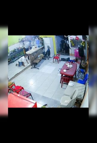 Man Shot In Front Of Family Members By Armed Assailants In Ecuador